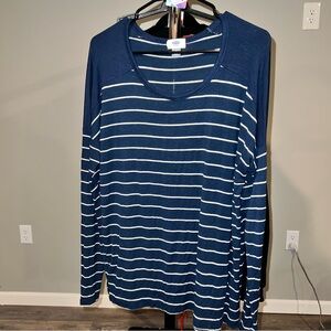 21 OLD NAVY BLUE STRIPED LONG-SLEEVED TOP